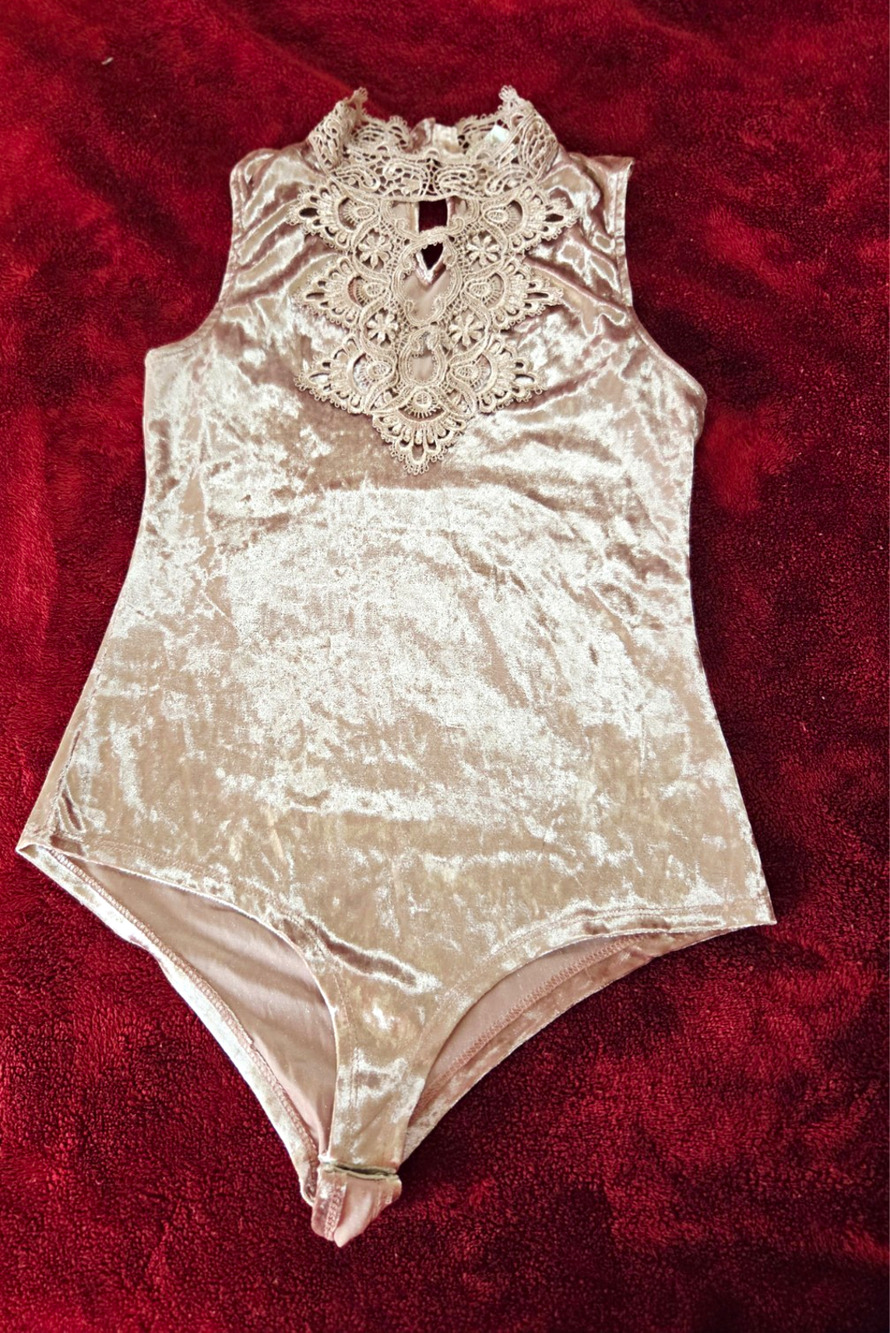 Have Pink Velvet Lace High Neck Sleeveless One-Piece Bodysuit Size M